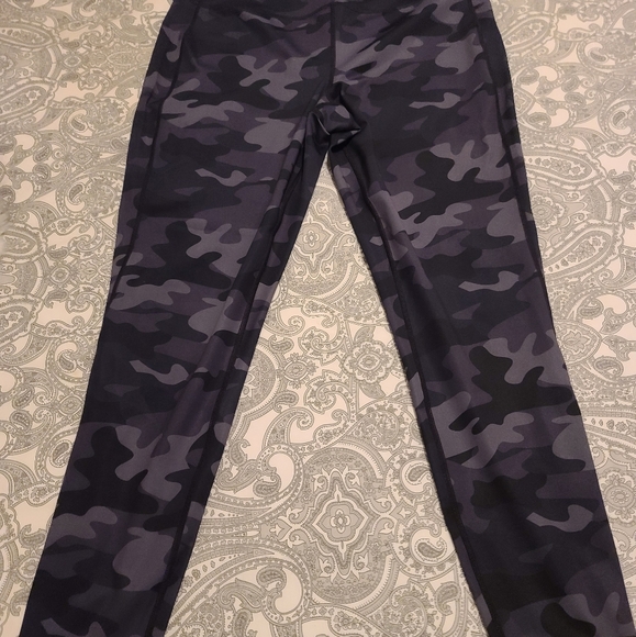 Lole yoga pants - Picture 1 of 3